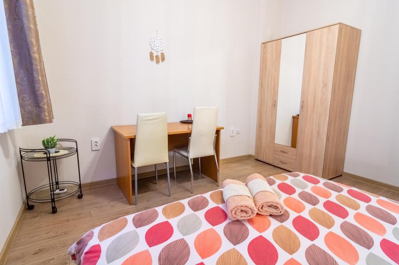 Madrid 2Bdr W Free Parking Near Metro, Serdika Mall Sofia Eksteriør bilde